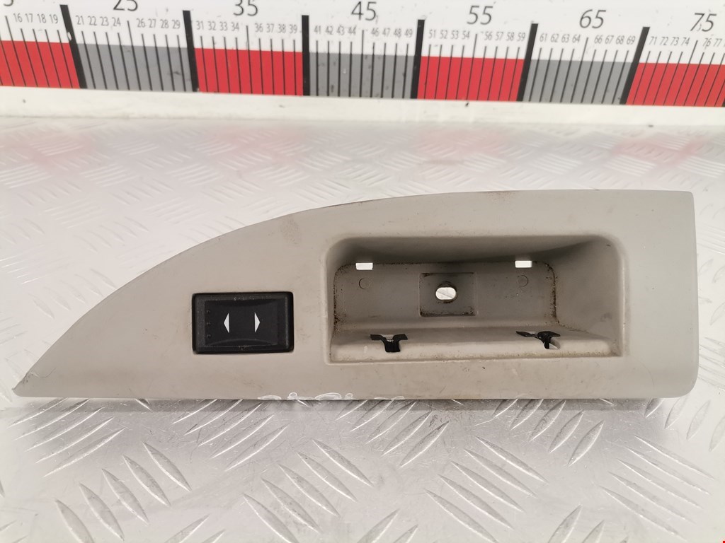 Кнопка стеклоподъемника Ford Mondeo 3 (2000-2007)