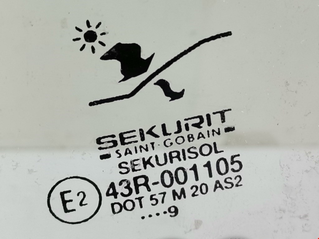 Стекло двери заднее левое SAAB 9-5 1997-2010