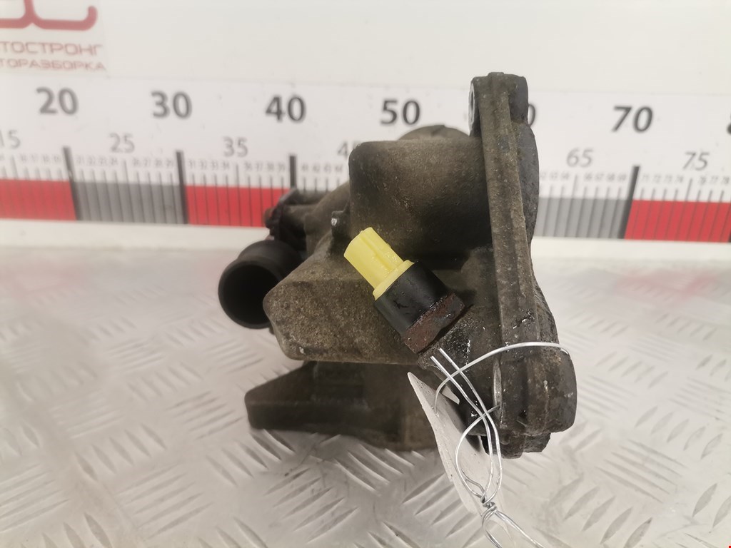 Корпус масляного фильтра OPEL Vivaro A 2001-2014