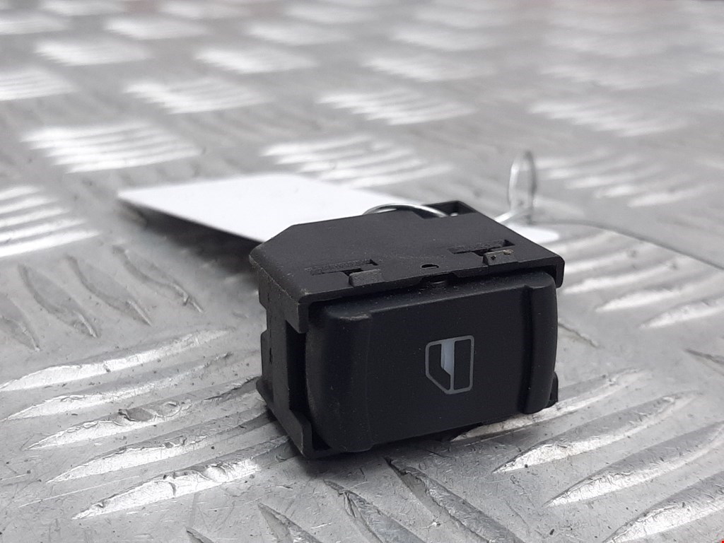 Кнопка стеклоподъемника Skoda Octavia 1U (1996-2010)