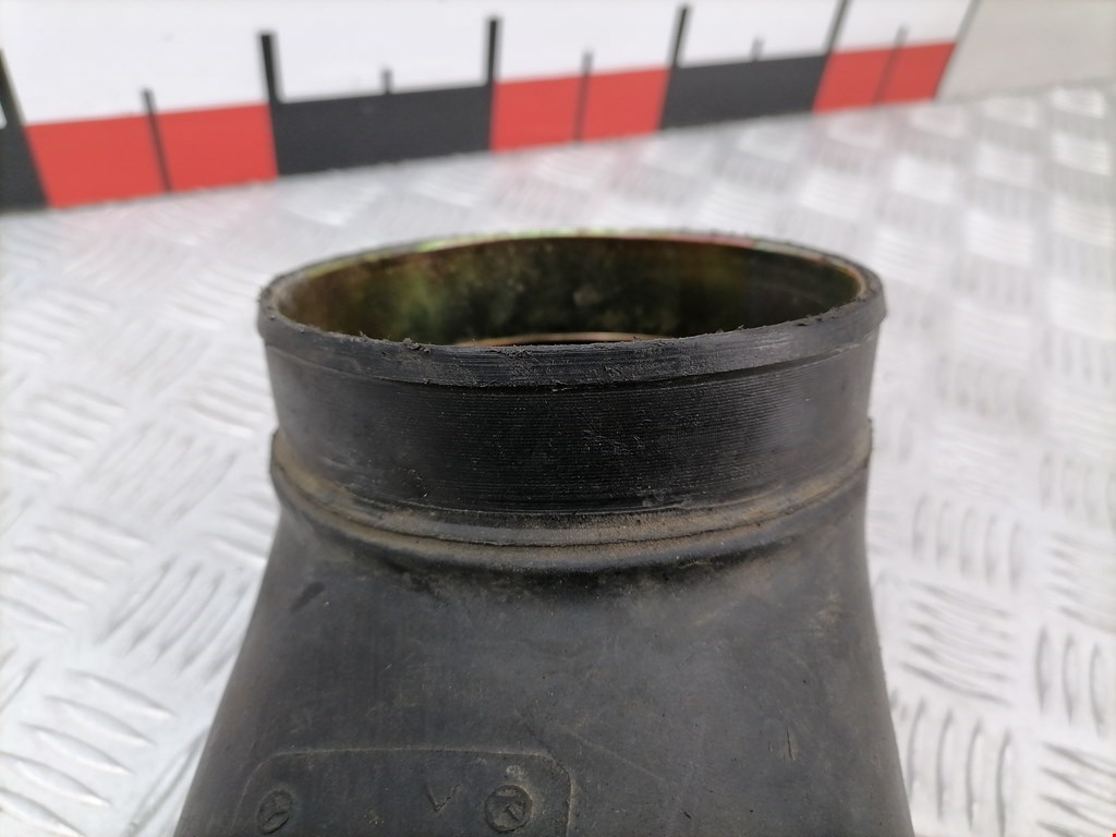 Патрубок воздушного фильтра MERCEDES-BENZ Sprinter 901-905/Classic 909 1995-2006