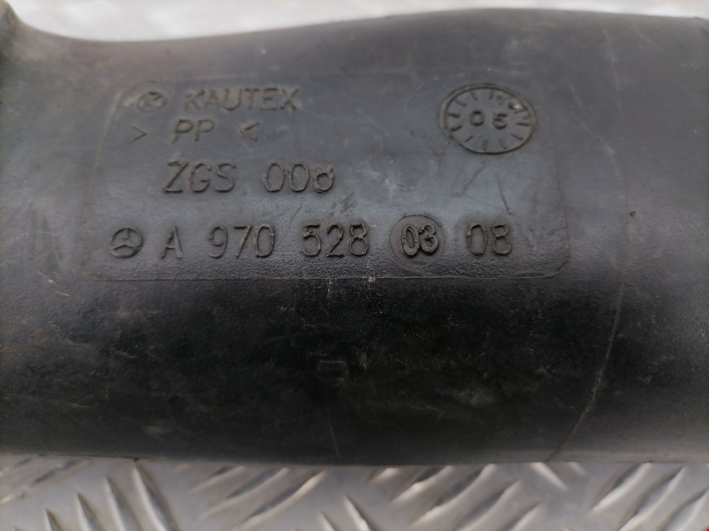 Патрубок воздушного фильтра MERCEDES-BENZ Sprinter 901-905/Classic 909 1995-2006