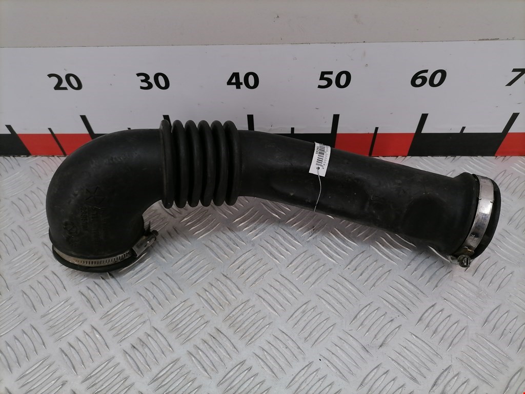 Патрубок воздушного фильтра DODGE Caliber 2006-2011