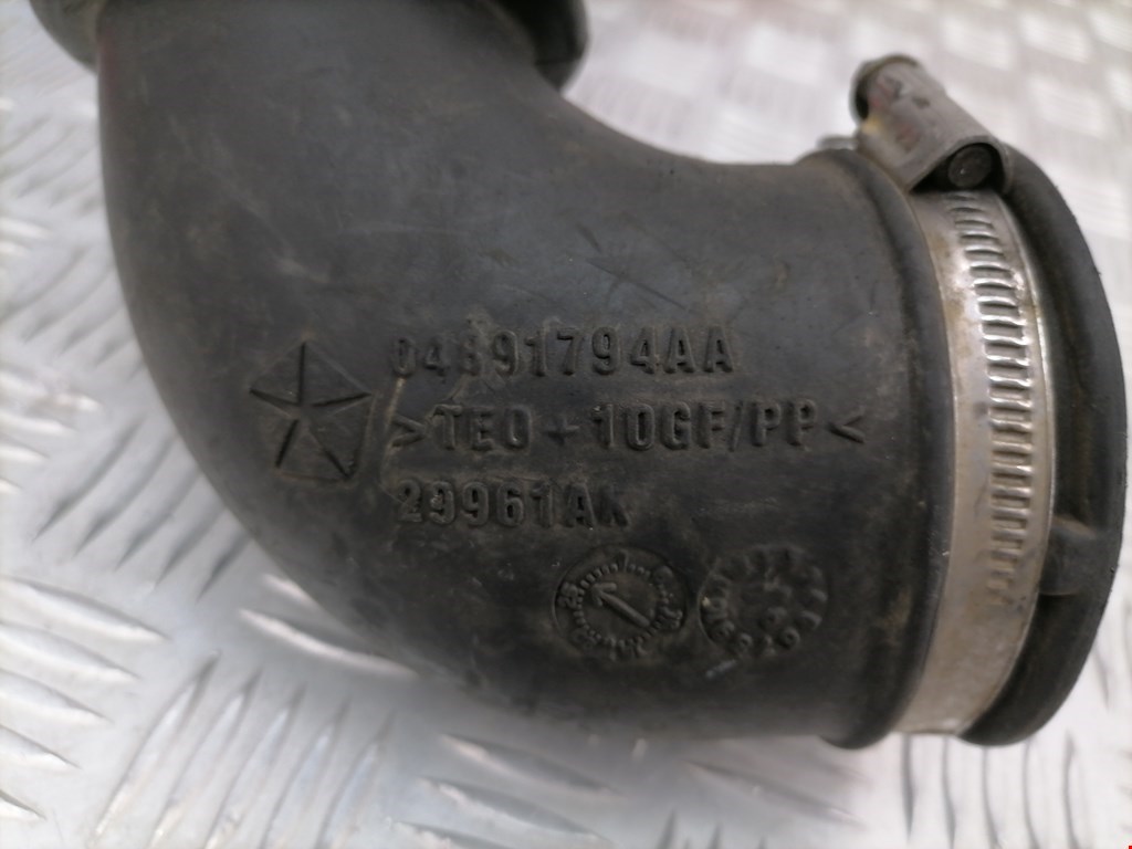 Патрубок воздушного фильтра DODGE Caliber 2006-2011