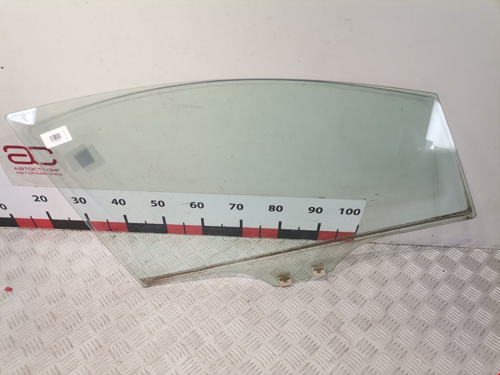 Стекло двери переднее правое MAZDA Mazda 5 CR 2005-2010