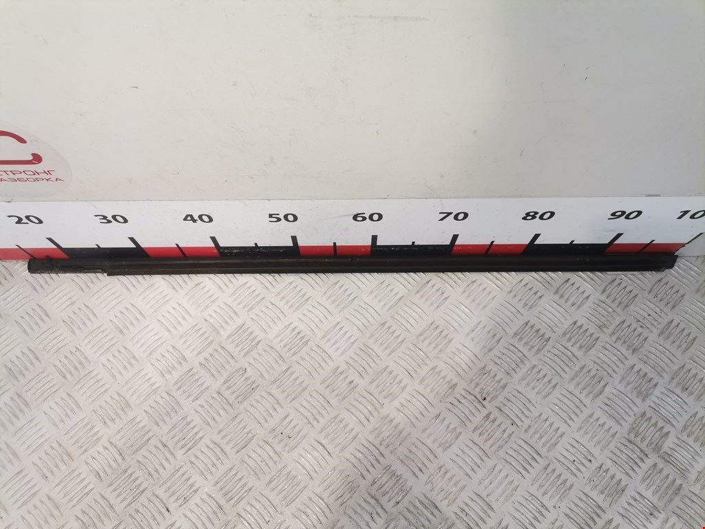 Уплотнитель (внутри) MAZDA Mazda 5 CR 2005-2010