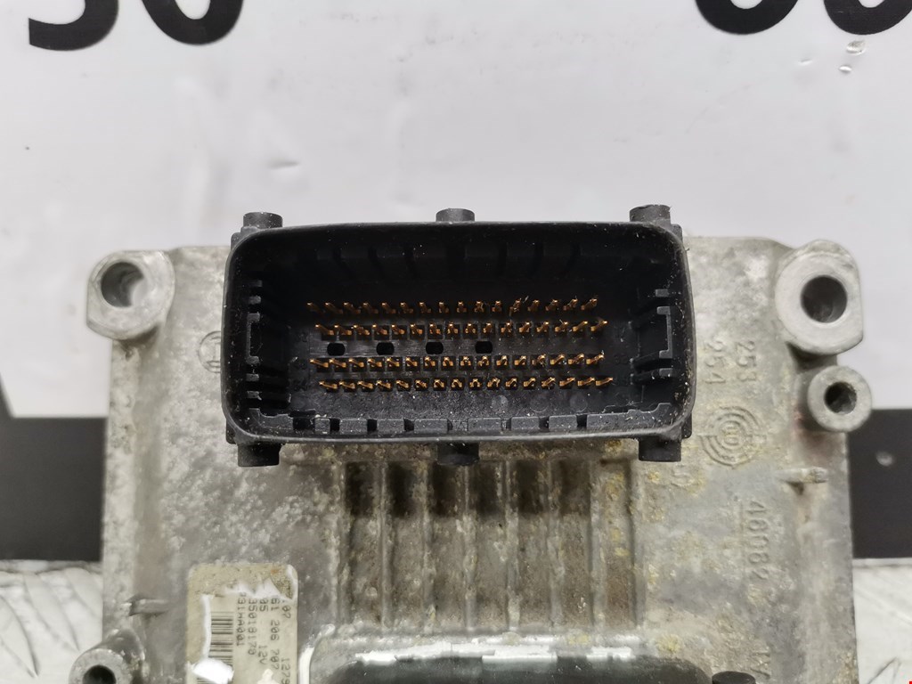 Блок управления двигателя (ЭБУ) ALFA ROMEO 147 2000-2010