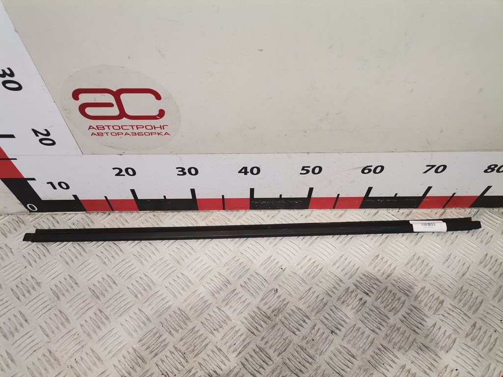 Уплотнитель (внутри) OPEL Combo C 2001-2011