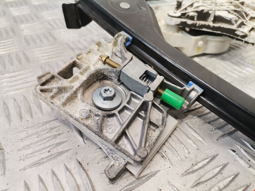 Стеклоподъемник передний правый MERCEDES-BENZ SLK-Class R171 2004-2011