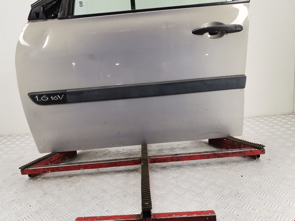 Дверь передняя левая RENAULT Megane II 2002-2009