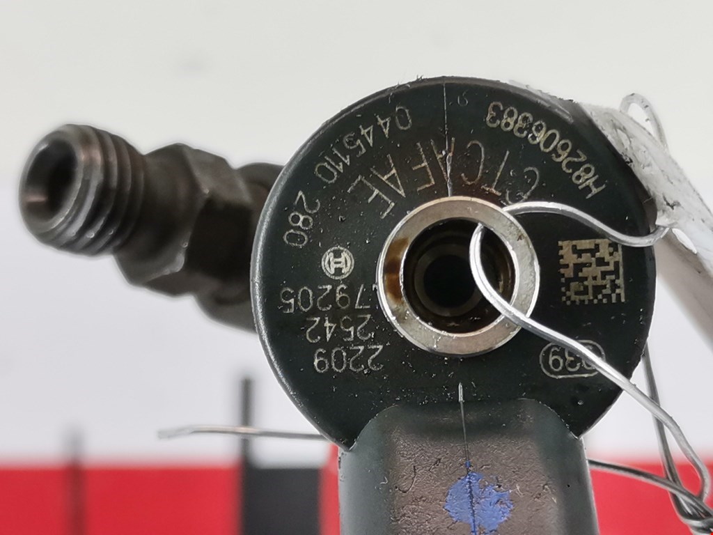 Форсунка дизельная электрическая RENAULT Scenic II 2003-2010