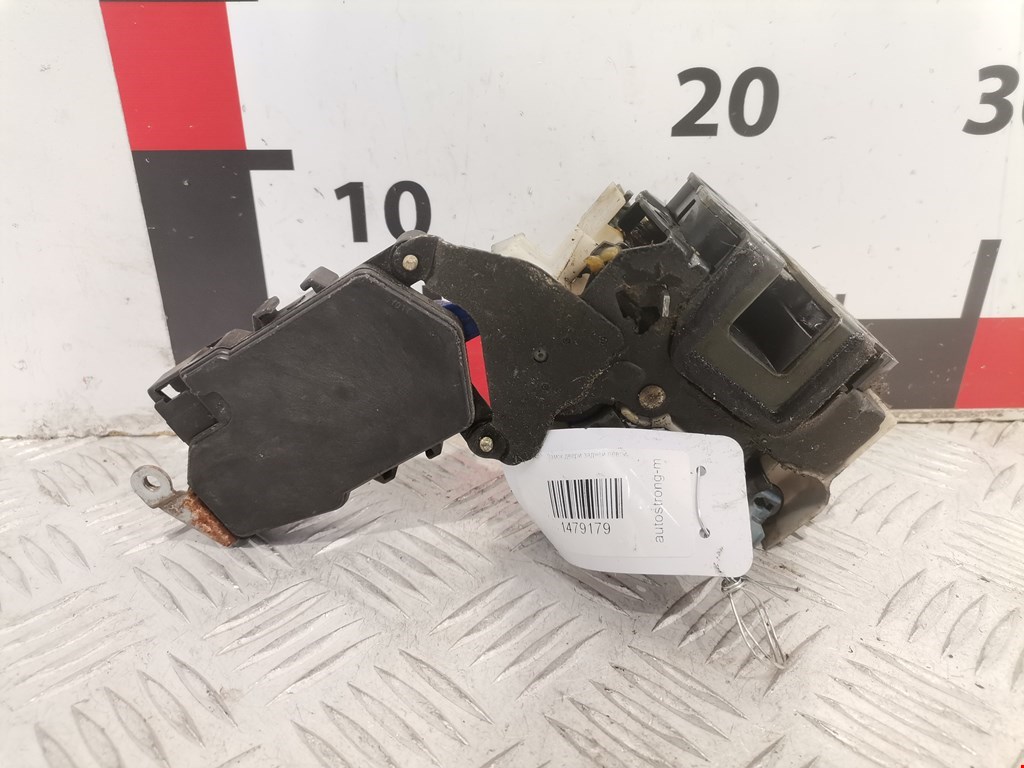 Замок двери задней левой SUBARU Impreza 1992-2000