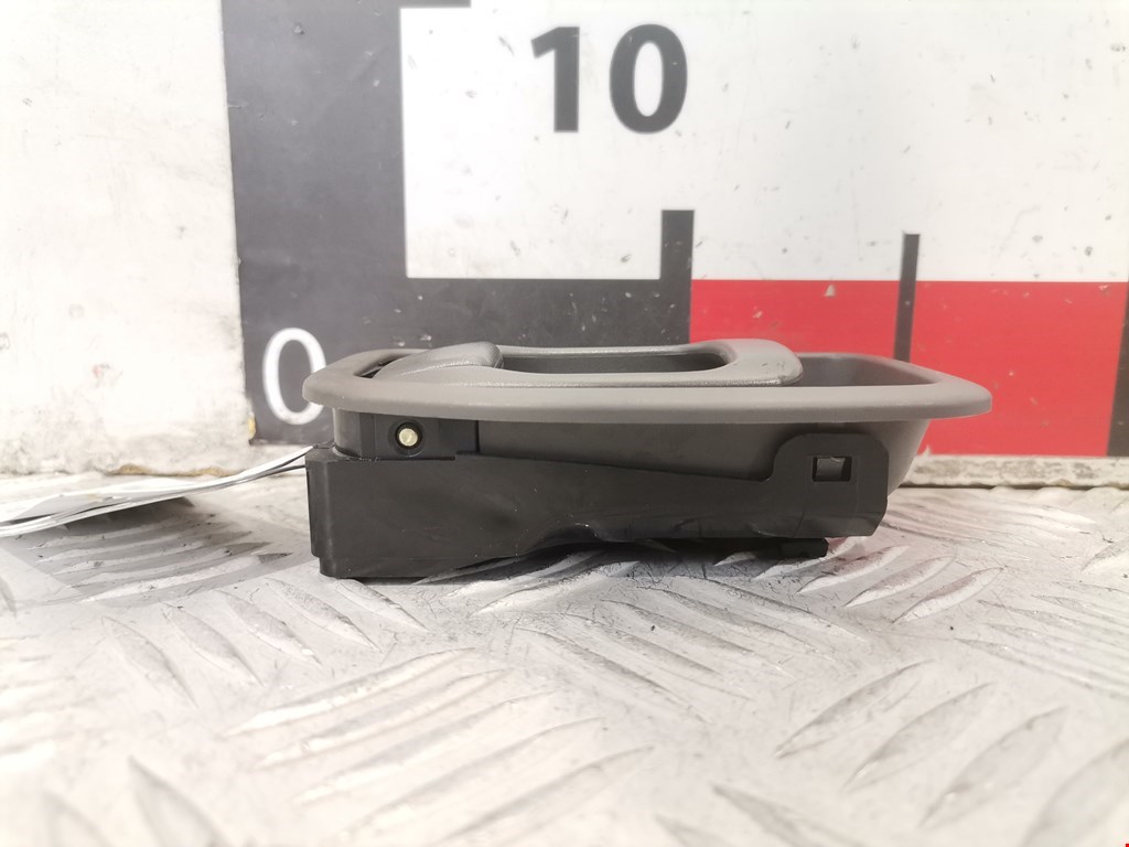 Ручка дверная задняя внутренняя левая SUBARU Impreza 1992-2000