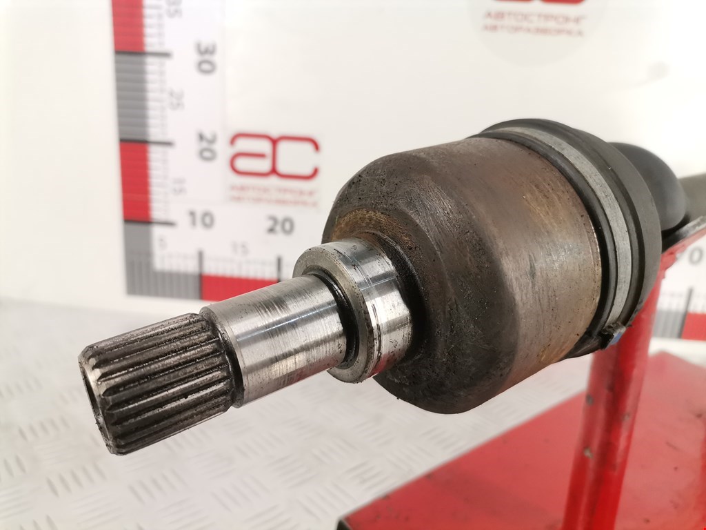 Полуось (привод, приводной вал) передняя левая CITROEN Xantia 1993-2002