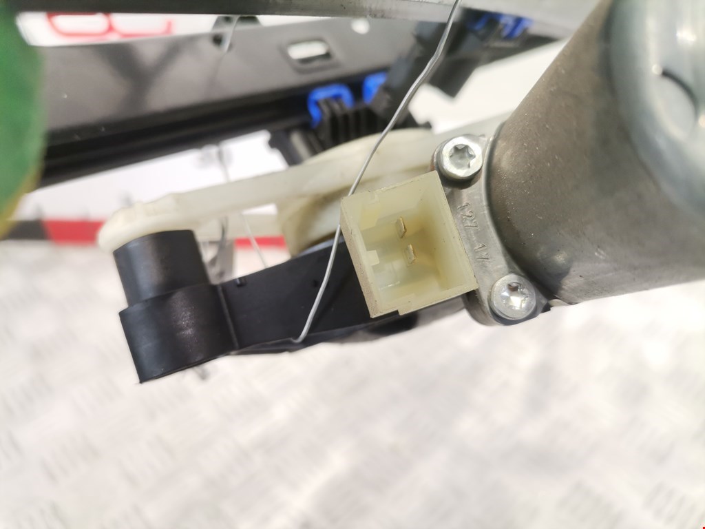 Стеклоподъемник передний правый AUDI A3 8V 2012-2020