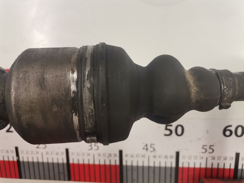 Полуось (привод, приводной вал) передняя правая CITROEN Xantia 1993-2002