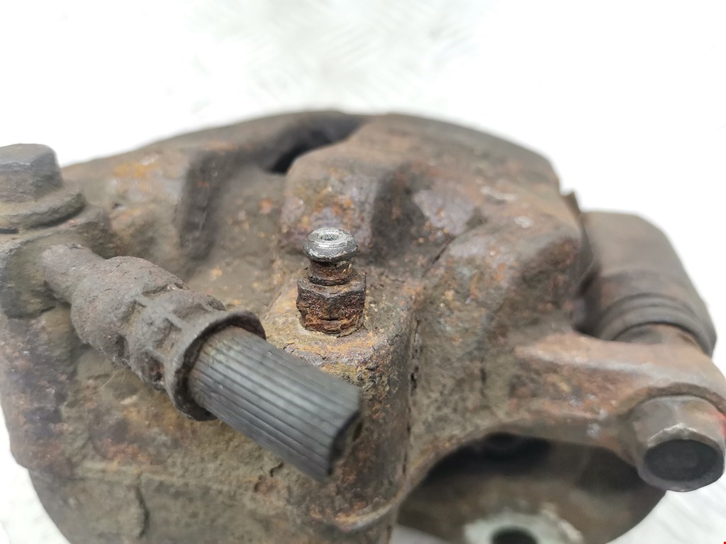 Суппорт передний правый OPEL Insignia 2008-2017