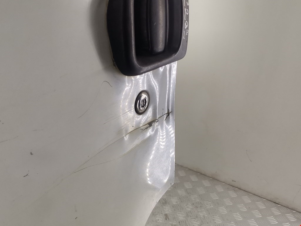 Дверь передняя левая RENAULT Master 1998-2010