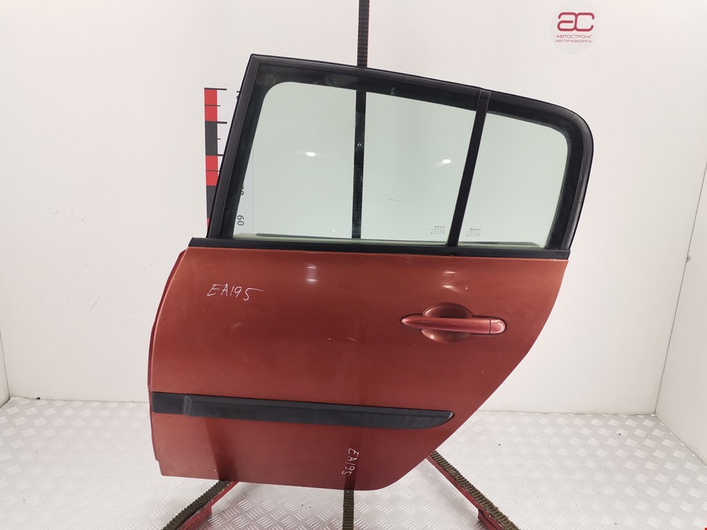 Дверь задняя левая RENAULT Megane II 2002-2009