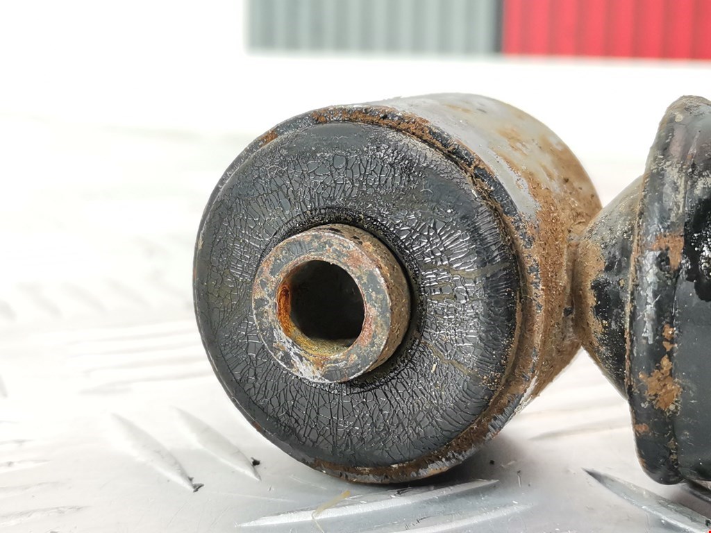 Амортизатор задний правый AUDI A3 8L 1996-2003