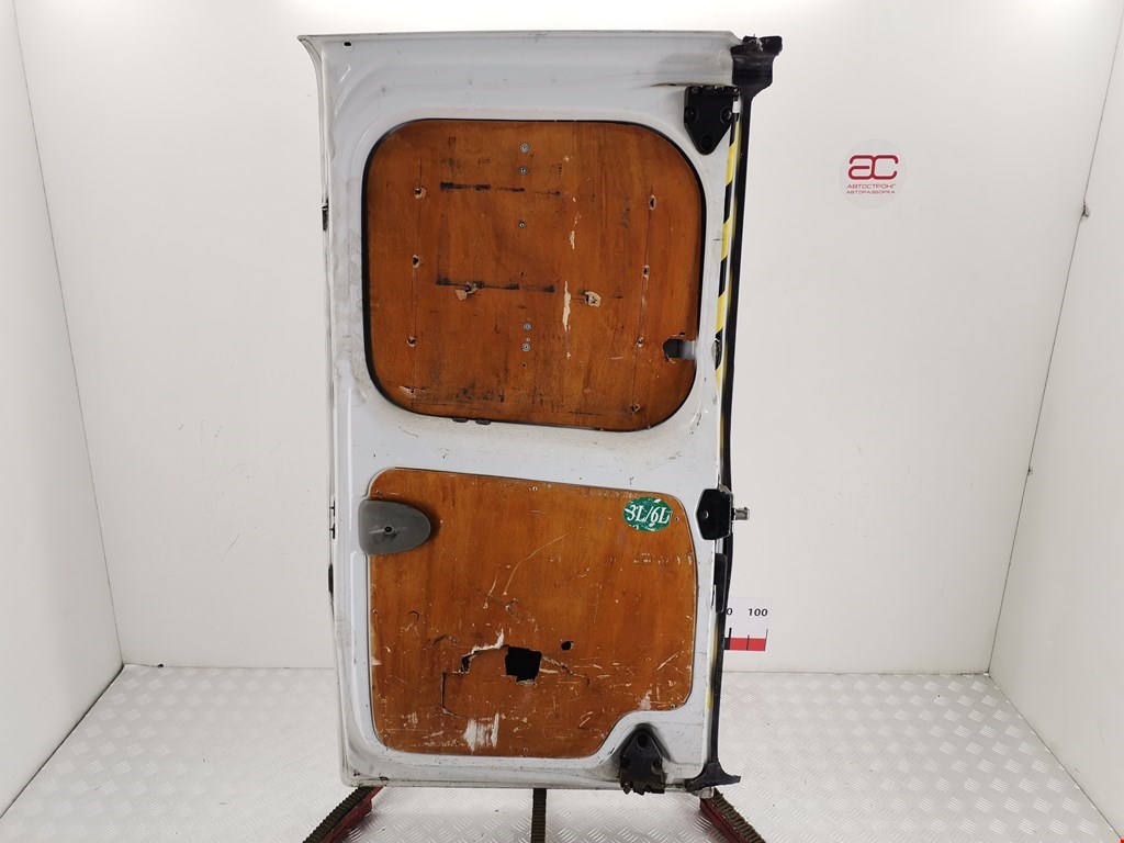 Бампер задний RENAULT Trafic II 2001-2014