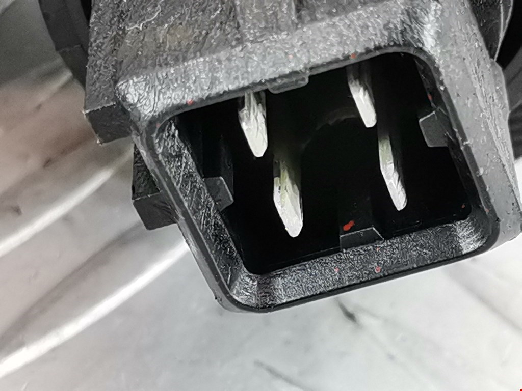 Корпус термостата RENAULT Clio 1998-2008