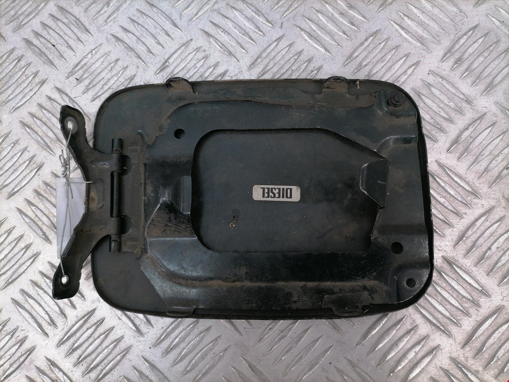 Лючок бензобака MAZDA MPV LW 1999-2006