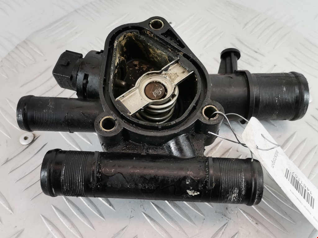 Корпус термостата RENAULT Scenic II 2003-2010