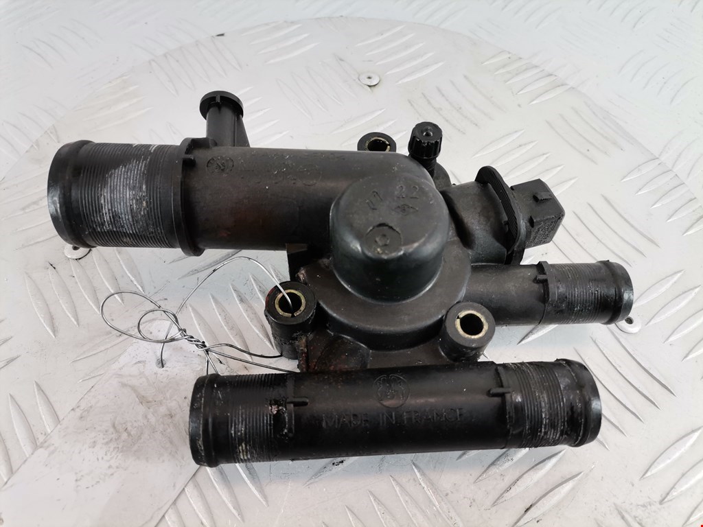 Корпус термостата RENAULT Scenic II 2003-2010