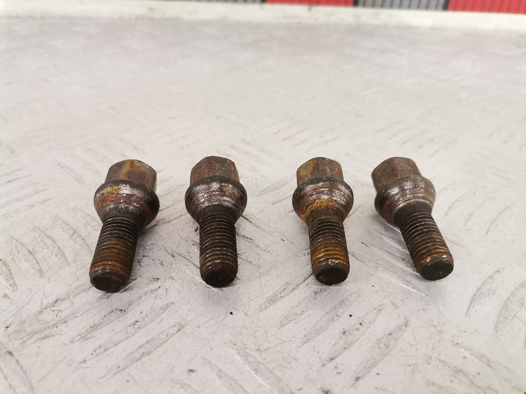 Болты FIAT Grande Punto 2005-2009