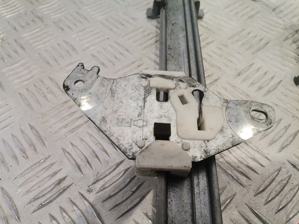 Стеклоподъемник передний правый NISSAN Note E11 2005-2014