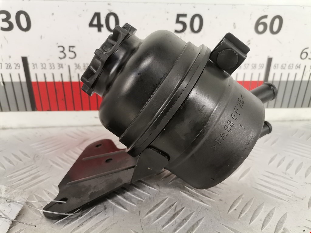 Бачок ГУР (гидроусилителя) TOYOTA Yaris 1999-2005