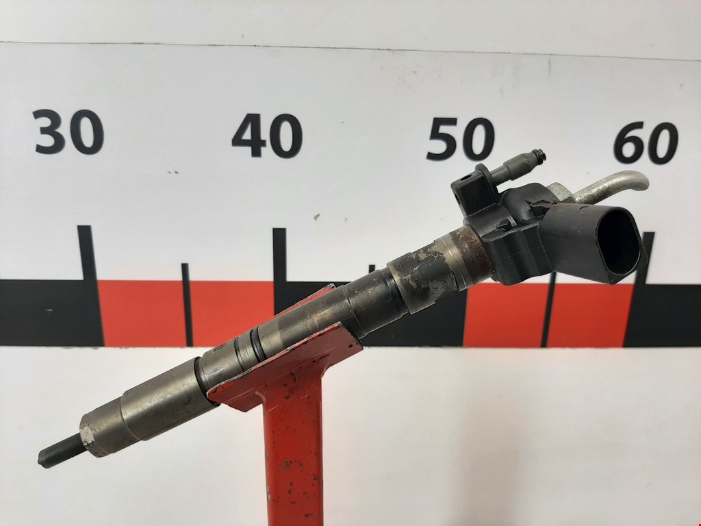 Форсунка дизельная электрическая VOLKSWAGEN Passat B6 2005-2011