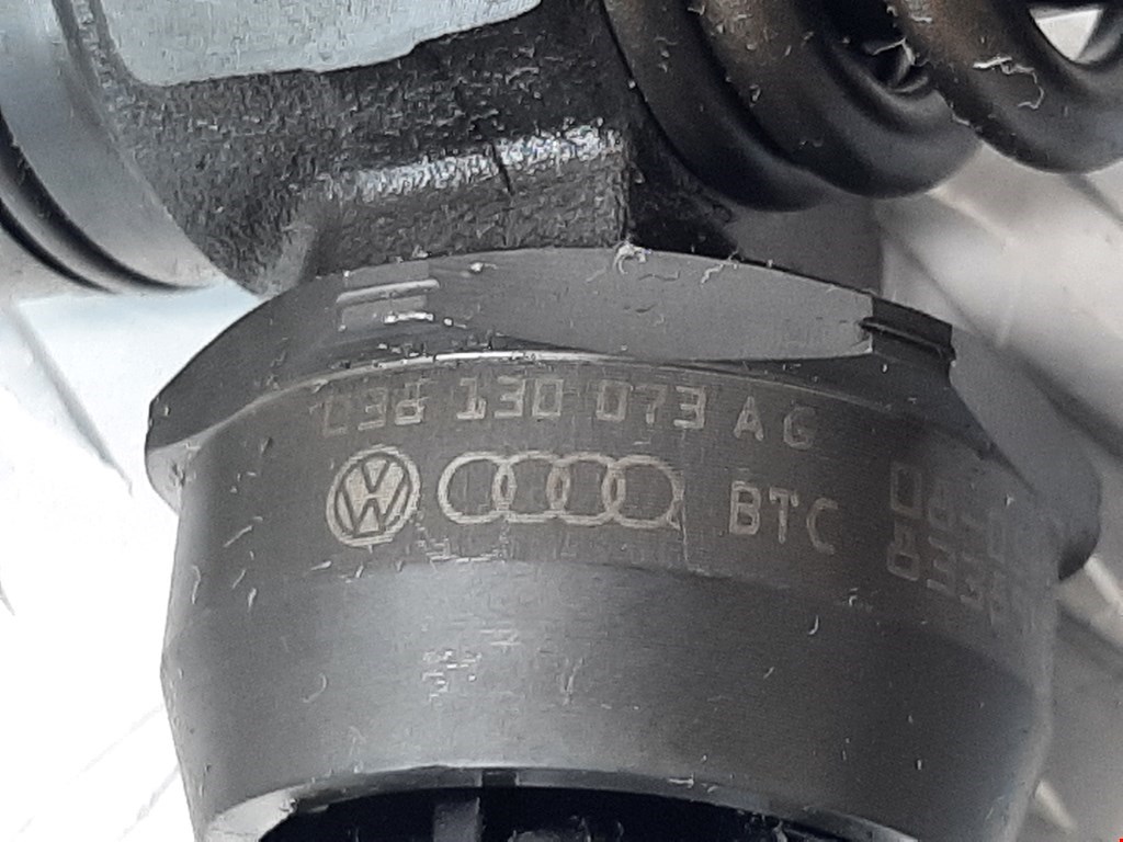 Форсунка дизельная электрическая VOLKSWAGEN Passat B6 2005-2011