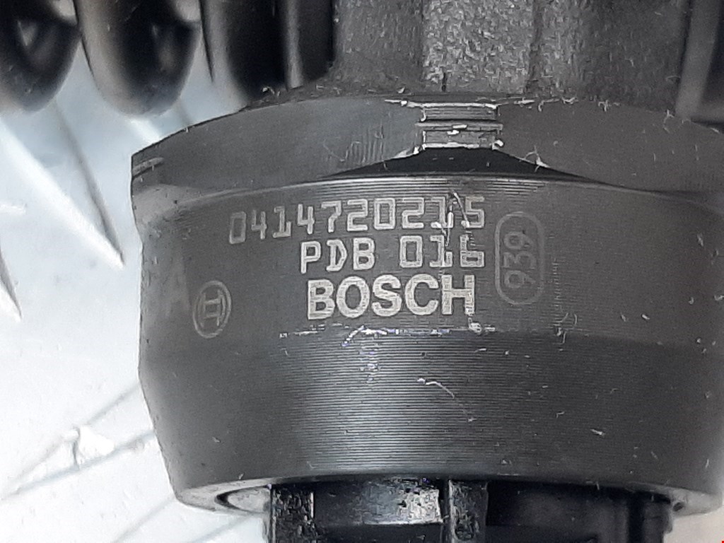 Форсунка дизельная электрическая VOLKSWAGEN Passat B6 2005-2011