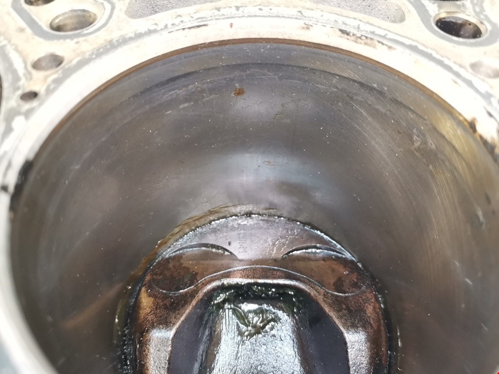 Блок цилиндров SKODA Octavia A5 1Z- 2004-2013