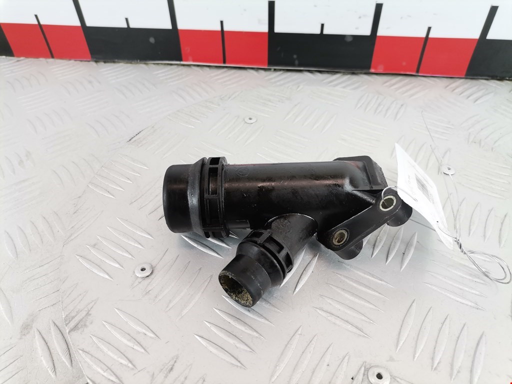 Тройник системы охлаждения MG ZT I 2001-2005