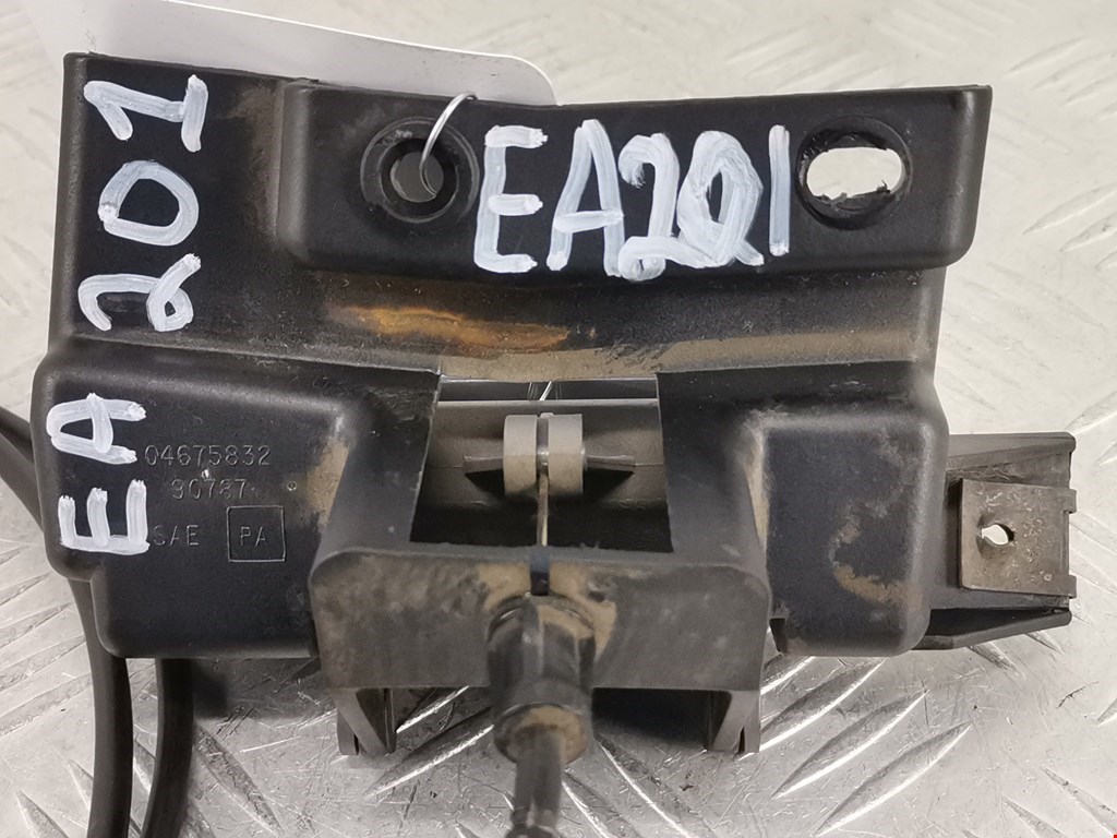 Ручка открывания капота CHRYSLER Voyager III GS 1995-2000