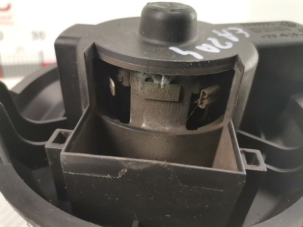 Моторчик (мотор) отопителя салона RENAULT Laguna 1993-2000