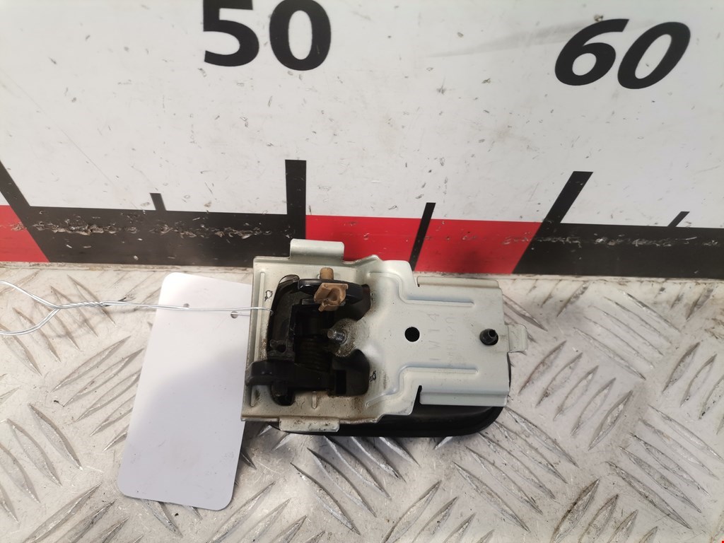 Ручка дверная задняя внутренняя правая MAZDA 323 BA 1994-1998