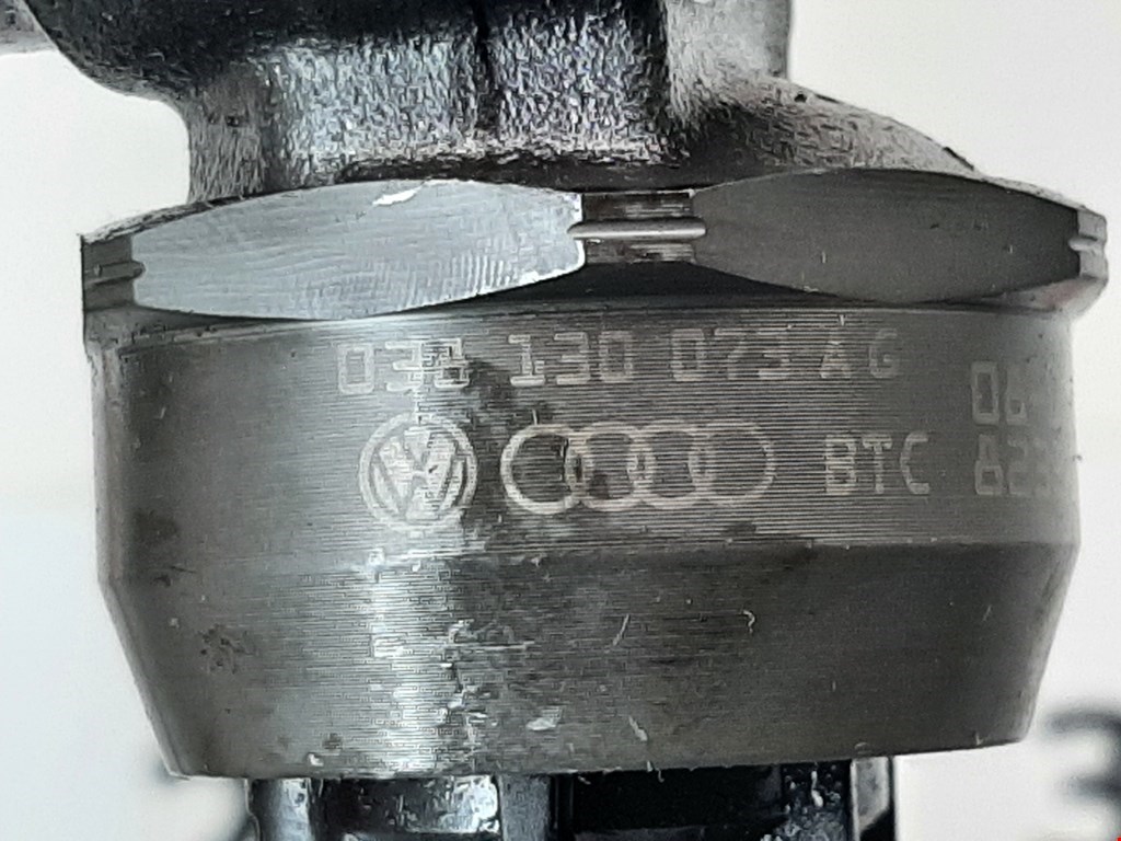 Форсунка дизельная электрическая VOLKSWAGEN Passat B6 2005-2011