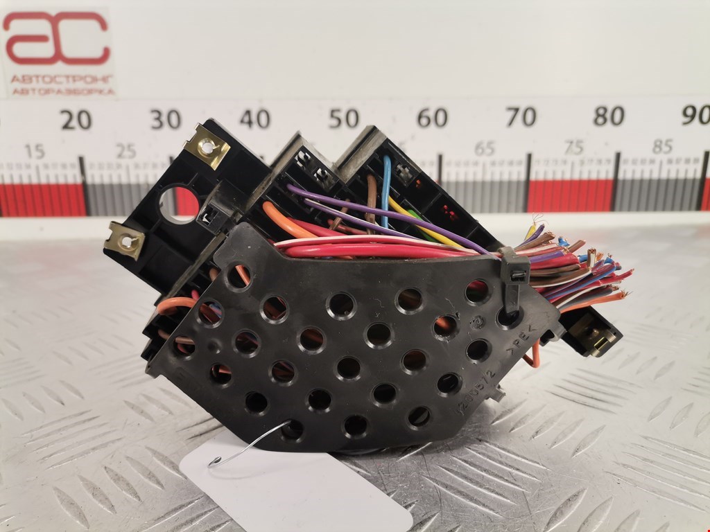 Датчик уровня в бачок омывателя SAAB 9-3 1998-2002