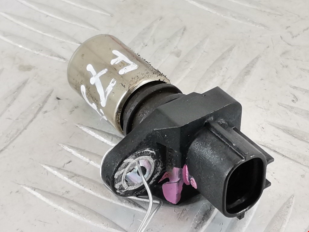 Датчик положения коленвала TOYOTA Yaris II XP50 2005-2011