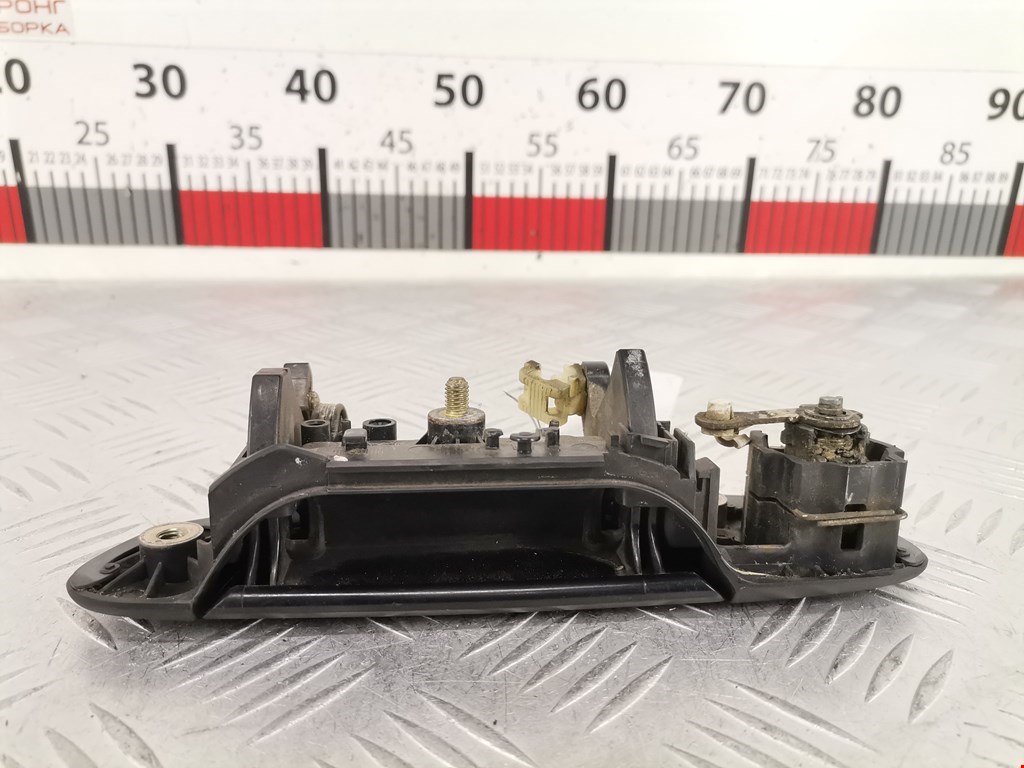 Ручка двери передней наружная правая MAZDA 323 FA 1977-1980