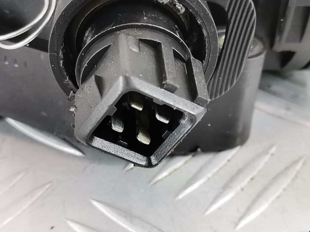 Корпус термостата RENAULT Espace 2003-2014