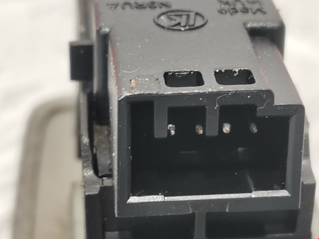 Кнопка стеклоподъемника JAGUAR XF X250 2007-2015