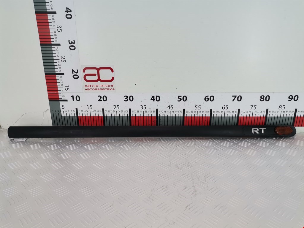 Накладка декоративная (молдинг) двери передней правой Renault Laguna 1 (1993-2000)