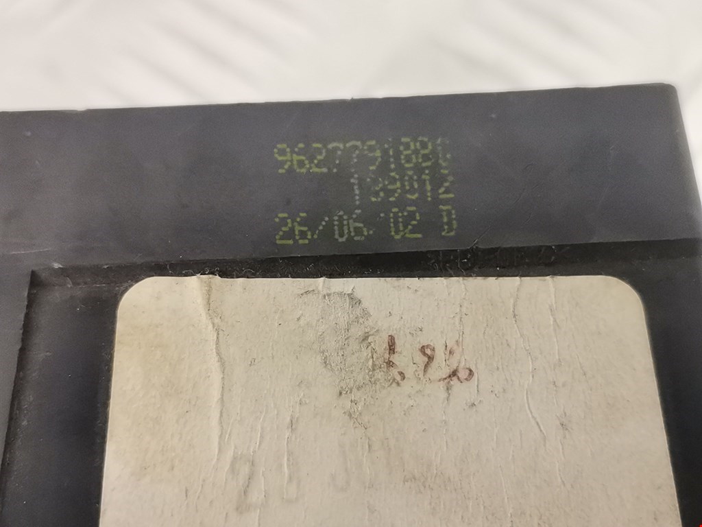 Датчик уровня в бачок омывателя CITROEN Xsara Picasso 1999-2012