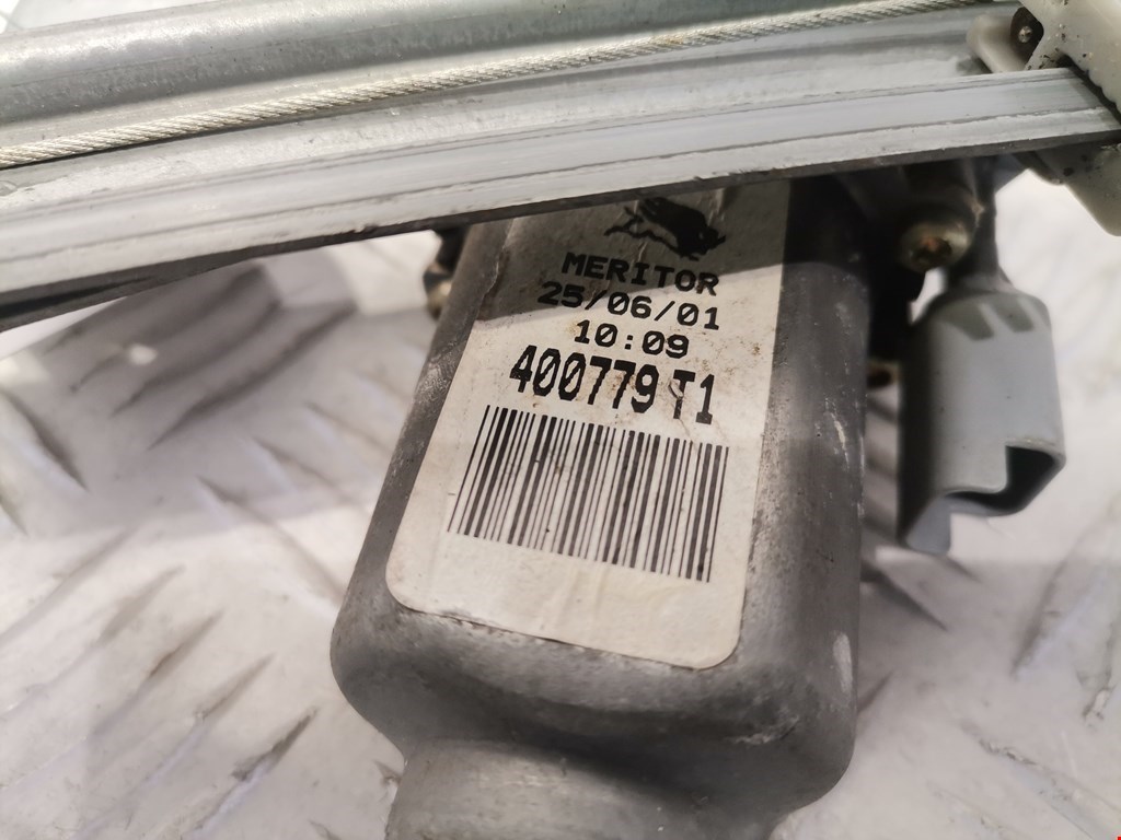 Стеклоподъемник передний правый CITROEN Xantia 1993-2002