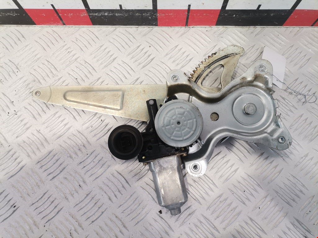 Стеклоподъемник задний правый TOYOTA RAV 4 XA20 2000-2005